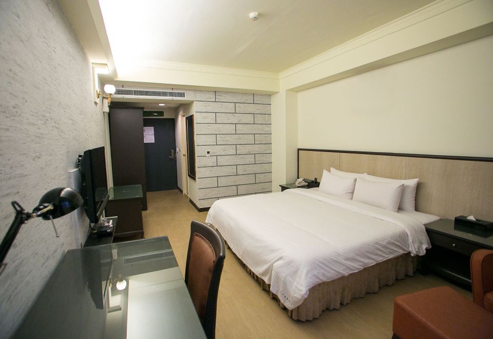 Huang Shin Business Hotel - Shang An Over view