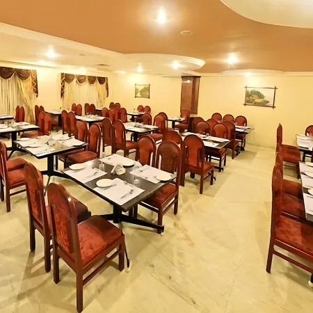 Hotel Gnanam