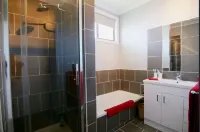 Picnic Point House - close to all of East Gippsland's tourist attractions