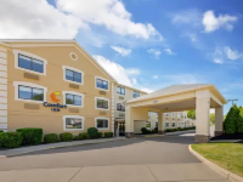 Comfort Inn River's Edge Hoteles en Municipio de Huron