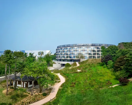 Courtyard by Marriott Pyeongtaek Hotels in Pyeongtaek-si