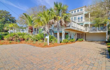 913 Carolina Boulevard by Avantstay Private Pool, Ocean View, Rooftop