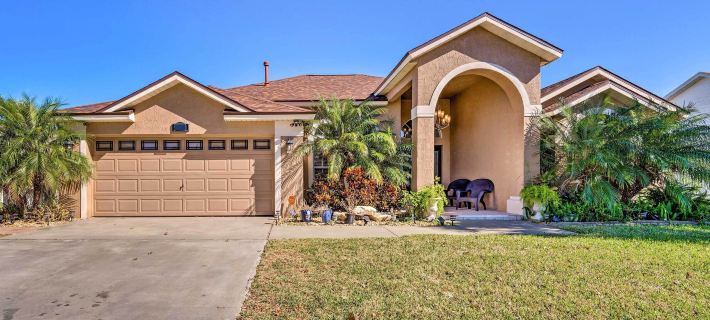 Clermont Vacation Rental w/ Pool: 11 Mi to Disney Hotels in Clermont