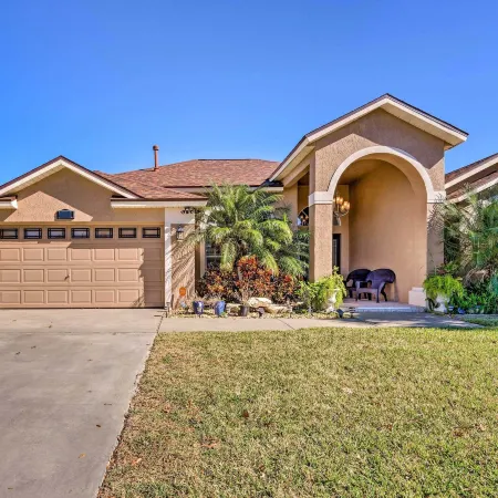 Clermont Vacation Rental w/ Pool: 11 Mi to Disney