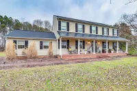 Spacious Trappe Getaway w/ Outdoor Pool & Gazebo! - 3-Star
