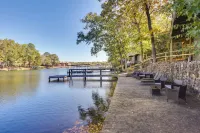 Private Dock & Deck: Lakefront Hot Springs Home! - Wifi