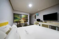 Jeonju Junghwasandong Hotel Intro