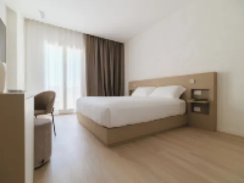 Maison Sirolo Hoteles en Sirolo