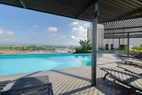 Loxwood House - Rooftop Pools