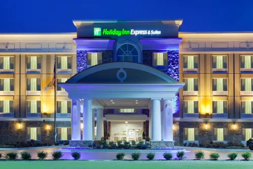 Holiday Inn Express & Suites HUNTSVILLE WEST - RESEARCH PK by IHG - parking