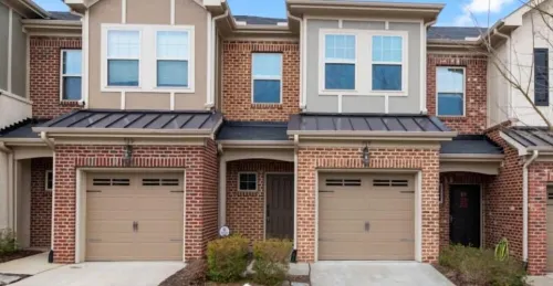 Newly built Charming 3-bedroom townhome with amenities Spring Hill