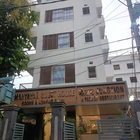 Manyavar Guest House