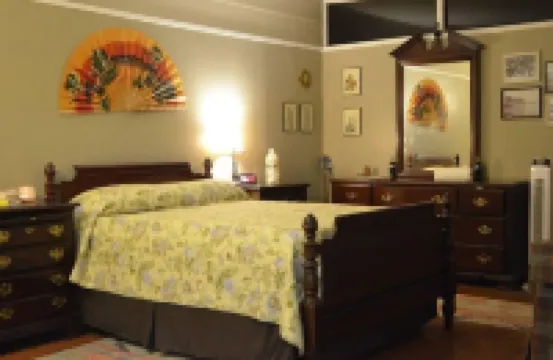 Cozy Mid Century Home