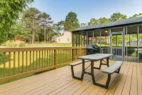 Peaceful 3Br Cabin with Resort Amenity Access - 3-Star