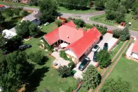 Vacation with dog / hunting / golfing / spa vacation