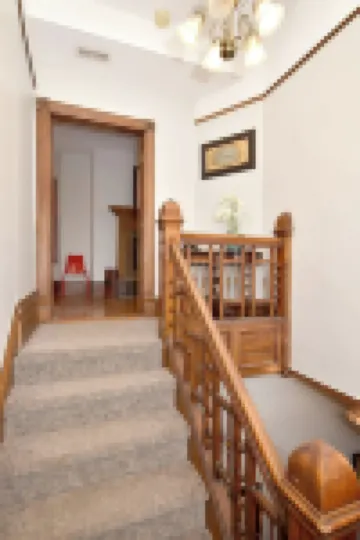 Walking Distance to everything... Hotels in Oak Park