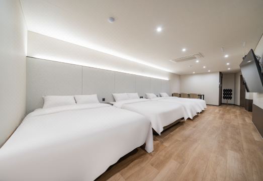 호텔 객실 내부 1