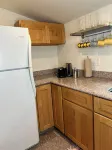 Quiet Garden Hideaway in Ukiah – 1BR Back Unit