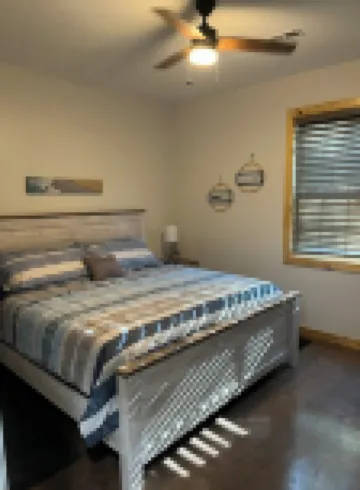 Charming Cabin in Scottsboro AL