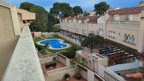 House with pool 5 min from the beach Hotels in El Vendrell