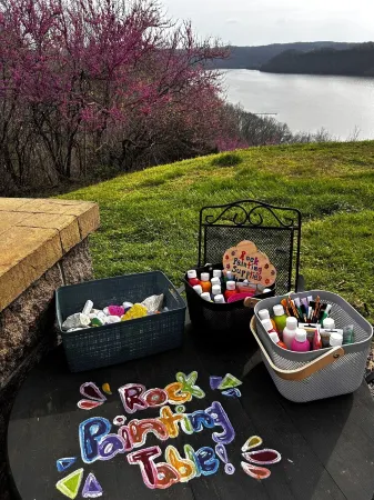 Hidden Gem on Dale Hollow Lake– Breathtaking Views & Spacious, Secluded Comfort