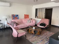 Maison de Charme Avec Jardin au Bouscat Proche Tram Hotels in Le Bouscat