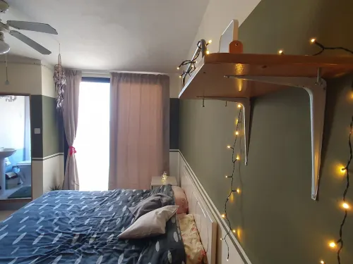 Private double bedroom, with en-suite, with WiFi and stunning sea view.