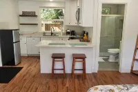 Charming Studio In Downtown Paso Robles Walking Distance To Everything.