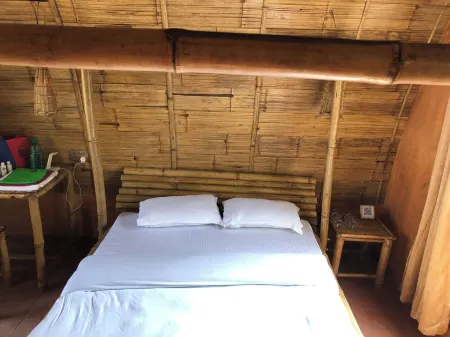 stay with comfortable hospitality and enjoy back to nature concept. Отели в г. Дибянагар