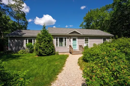 Tranquil Tides Home for 8! Отели в г. Кеннебанкпорт