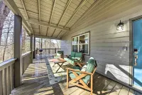 Scenic Murphy Escape with Hot Tub and Fire Pit! - Wifi
