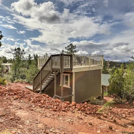 Mountain-View Rooftop Deck: Sedona Hideaway