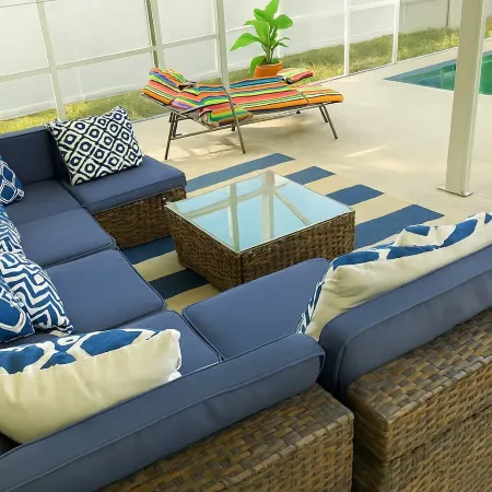 Relaxing/Private 4 Bedroom House w/HeatedPool