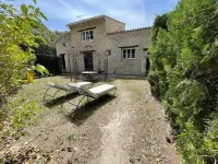 Exceptional 125 m2 Swimming pool Parking Garden Jacuzzi Sauna