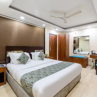 Hotel Neu Villa, City Centre - 5 Minute from Connaught Place & Ndls Station 哈奴曼廟/雕像附近的飯店