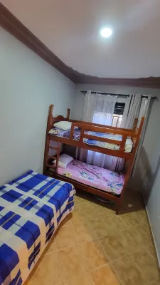 2 bedroom apartment, self contained, cozi stress free environment!