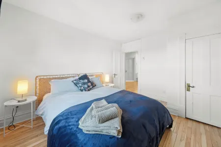 | Le Notre Dame 3 | River & City at the Gateway Отели рядом с достопримечательностью «Парк Сарсель»