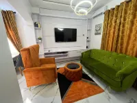 Cozy 2-bedroom apartment in Ikeja with AC, WiFi, & fully equipped kitchen.