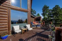 Luxe Log Home+Views+Hot Tub+Fire Pit+Open Air Game Room + Red Rocks