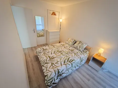 Charming rooms in shared flat Cergy center Отели рядом с достопримечательностью «Высшая школа экономических и коммерческих наук»