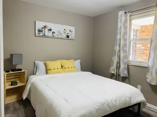 #64 Cozy Downtown Home Hotels in Bellbrook