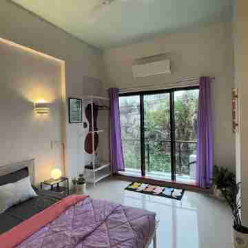 Kumo Space - A Forest Facing Villa by Dot Life Rooms