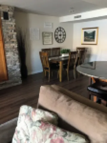 Cozy 2-bedroom, 2-bath condo at Peterson's Waterfront on Lake Chelan.