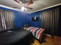 game day weekend! charming 2-bedroom in meadowbrook. Hotels in Clay County