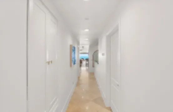 Beachfront Boho Dream Penthouse. Walk 2 Everything!   Newly designed  SLEEPS 10!