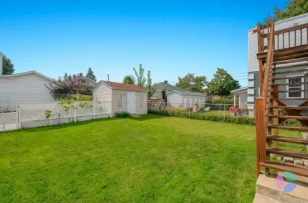 4-bedroom family home-Garden, Spa, BBQ, 3 free parking spaces!