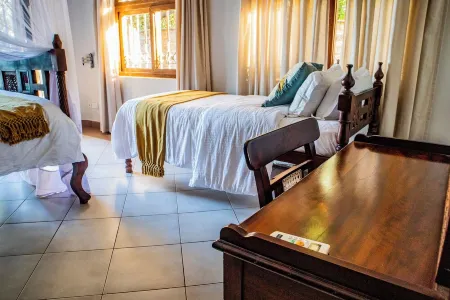 Spacious Beachfront villa with 7 bedrooms and WiFi, AC in delightful Kilifi