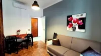 Cozy apartment Bracciano center, very close to the train station