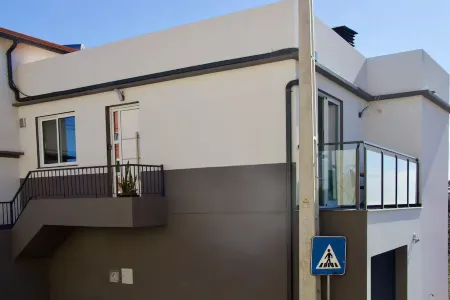 Golden Moon, Ponta do Sol - Canhas