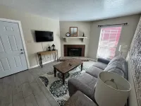 Cozy corporate apartment in Hobbs with WiFi, AC